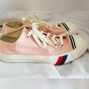 Pro-Keds mens pink sneaker with navy and red stripe size 5 1/2